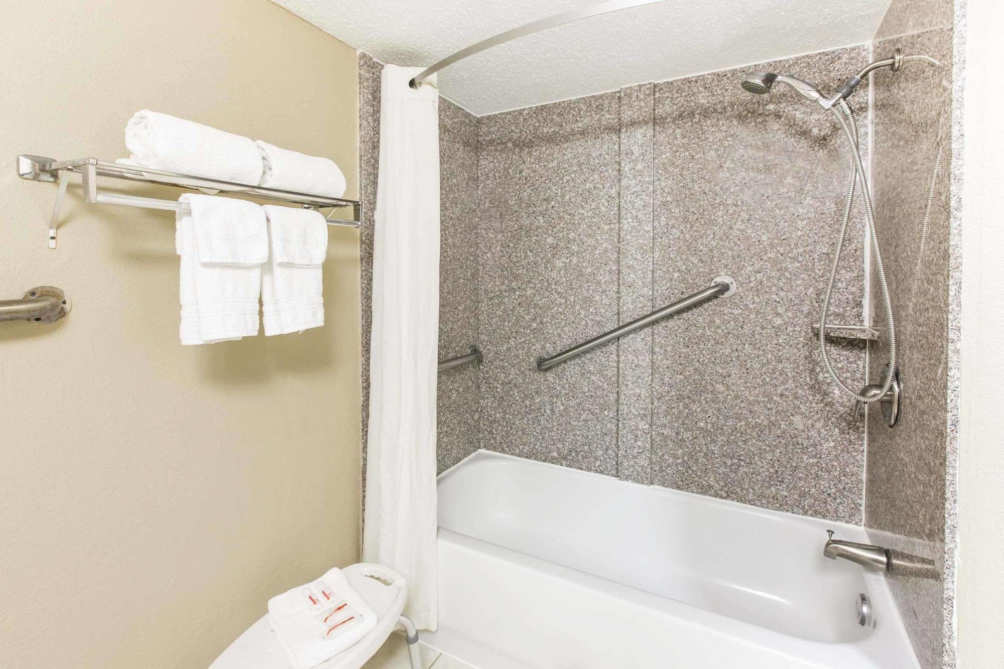Super 8 By Wyndham Caryville Tn Ngoại thất bức ảnh